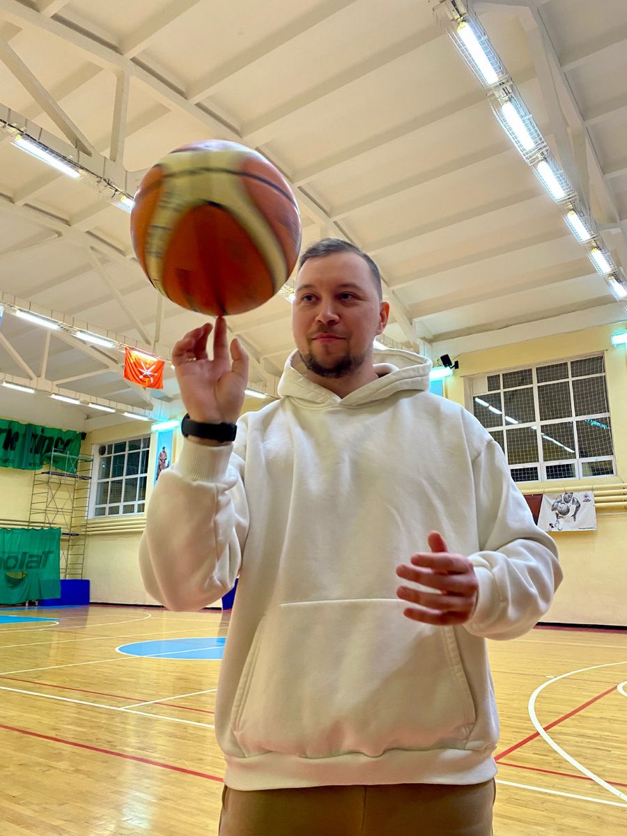 Мой вид спорта в прошлом - баскетбол