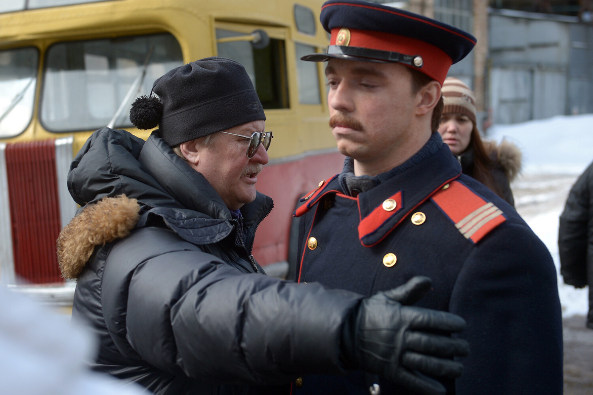 Юрий Кара и актер Николай Жуков во время съемок фильма «Главный конструктор» о советском ученом, конструкторе ракетно-космических систем, академике Сергее Королеве, 2013 год    📷
