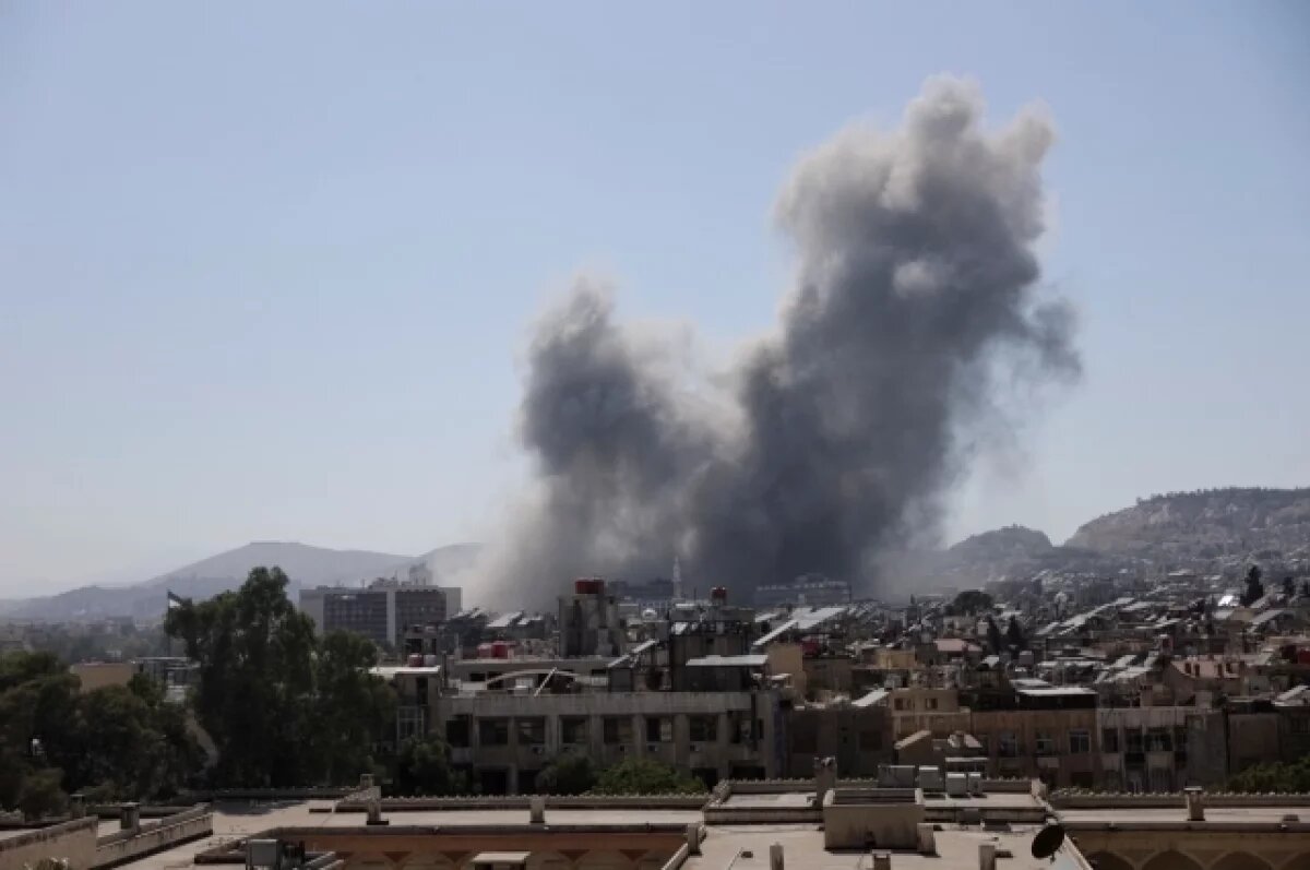    Шаповалов: Израиль бомбит Сирию, так как все внимание обращено на Украину