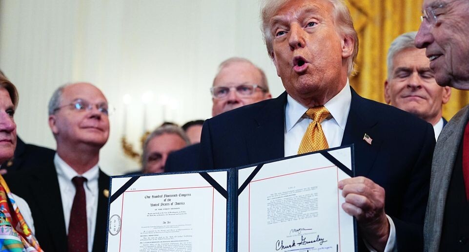    Aaron Schwartz - Pool via CNP / www.globallookpress.com