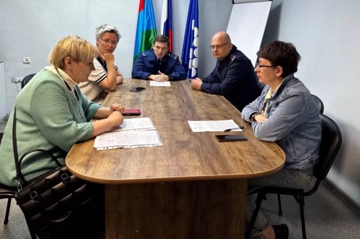    В Кеми провели приём жителей по вопросу переселения из аварийного жилья