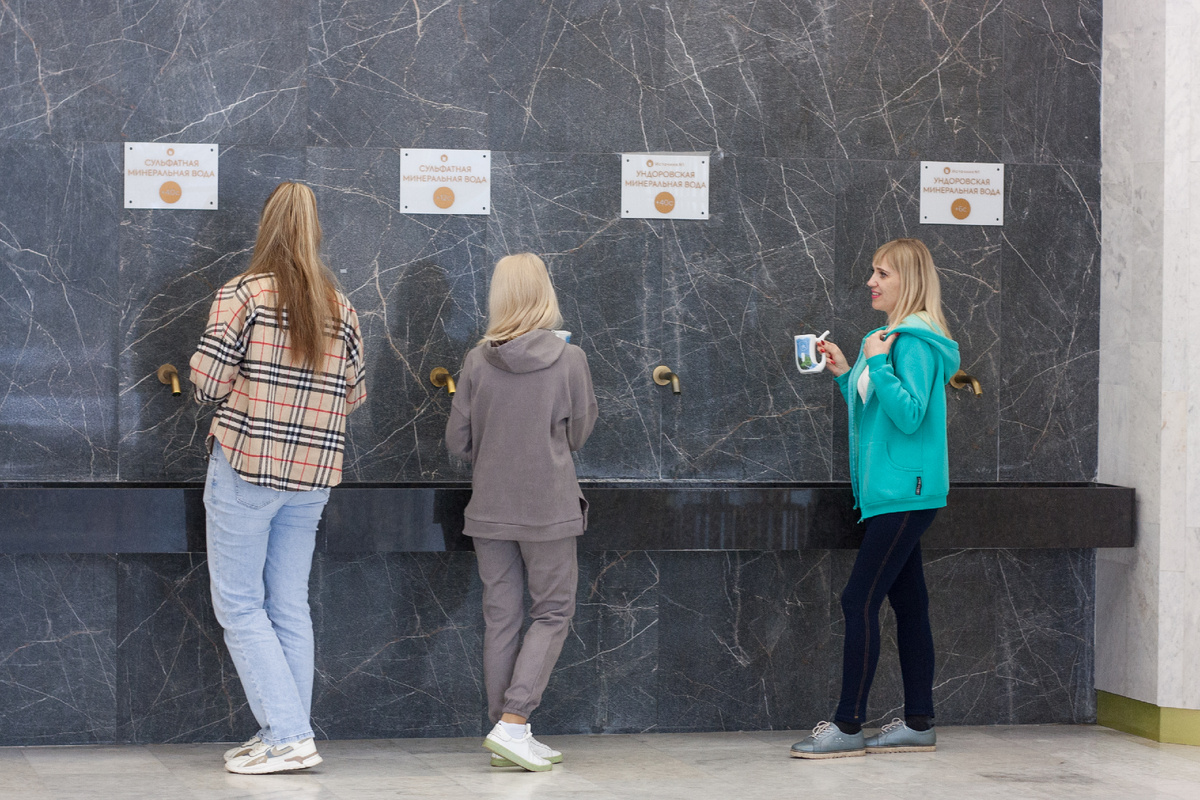 Питьевая галерея в санатории имени Ленина