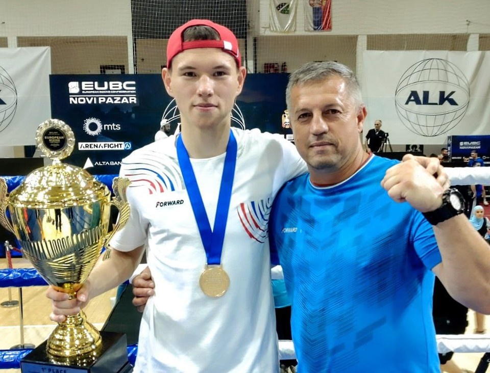    Максим Зеленов и Олег Тюрин. Фото: Управление спорта Севастополя