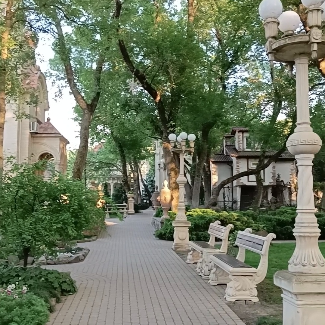 Старый парк, Кабардинка, Краснодарский край.