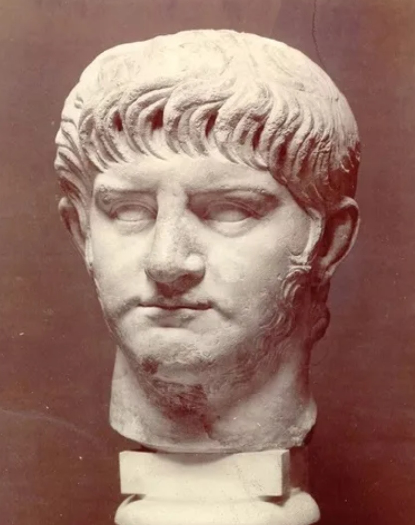 Бюст Императора Нерона в Капитолийском музее 