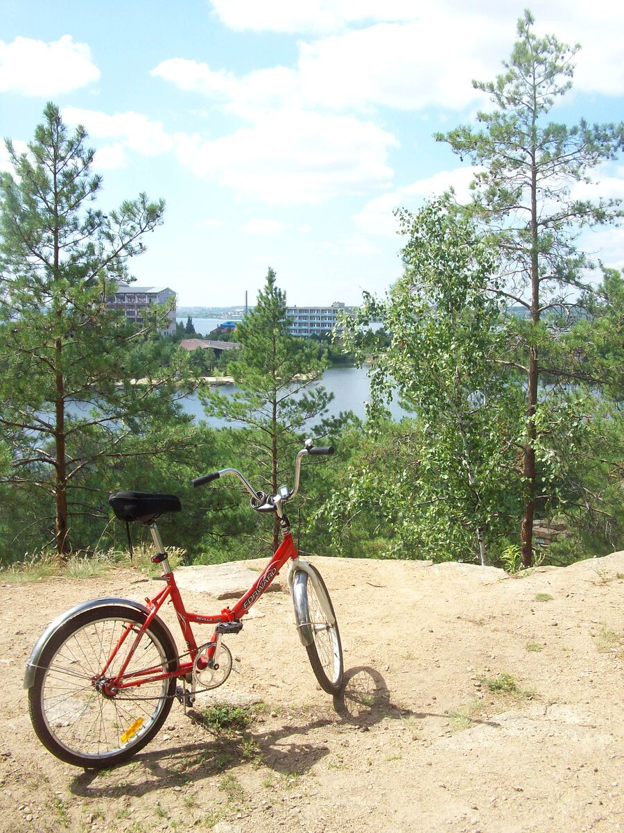 Разные виды карьера Изумрудный. Источник: фото автора (листайте вправо)