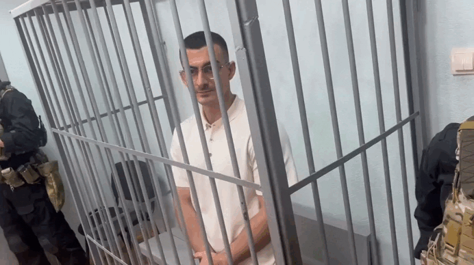    Мутвалы Шихлинский. Кадры из суда