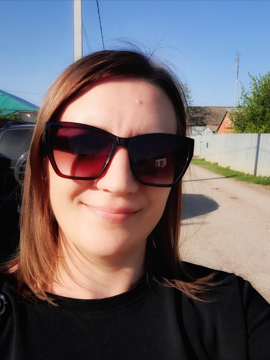 Здесь по идее должна быть фотка наша с Александром, но я не буду его фото выкладывать, не хочу чтобы его внешность обсуждали. Поэтому вот себя любимую покажу 😁