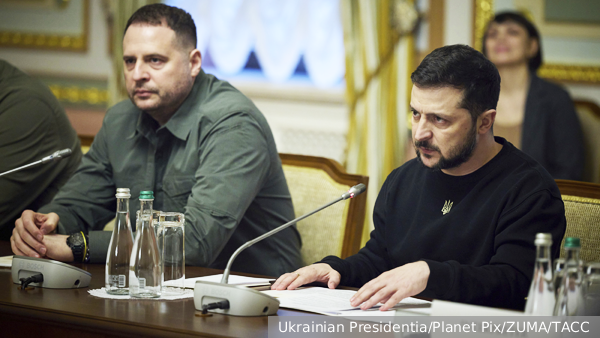     Фото: Ukrainian Presidentia/Planet Pix/ZUMA/ТАСС   
 Текст: Евгений Поздняков