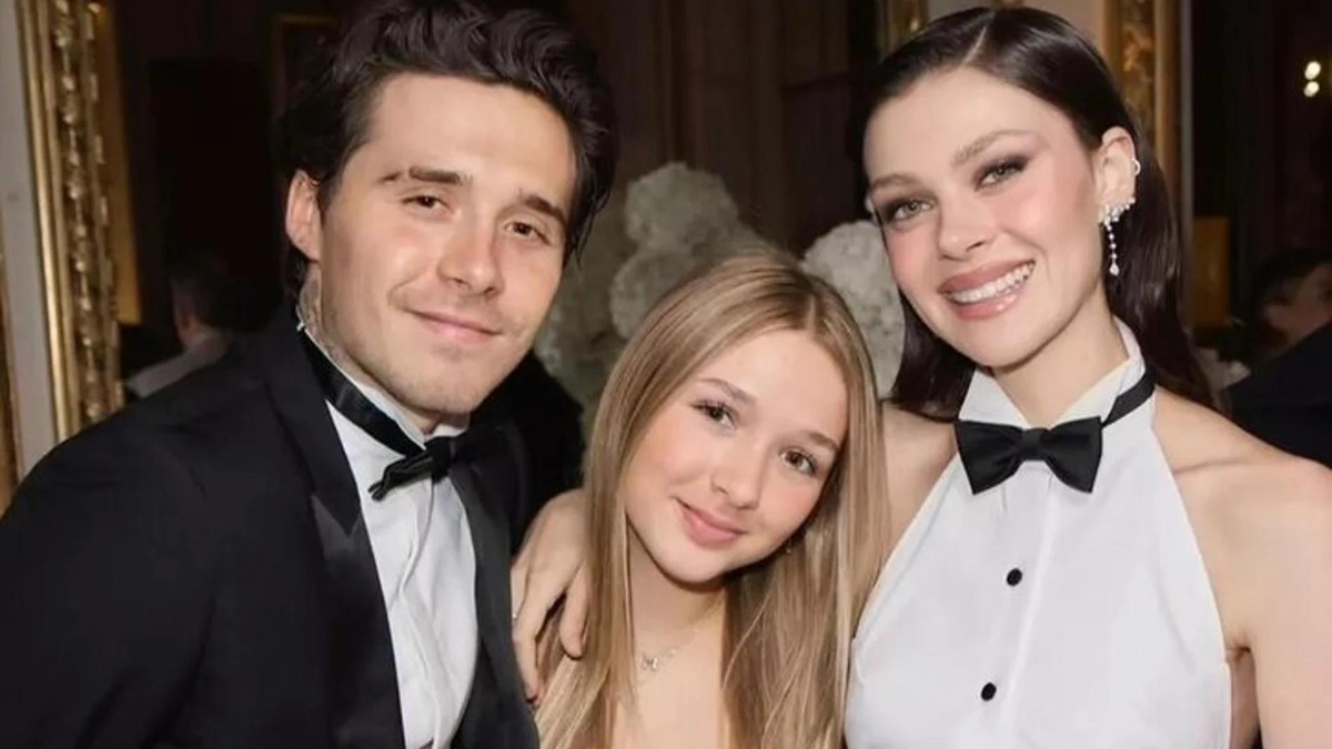    Бруклин, Харпер и Никола. Скриншот: Инстаграм (запрещён в РФ)