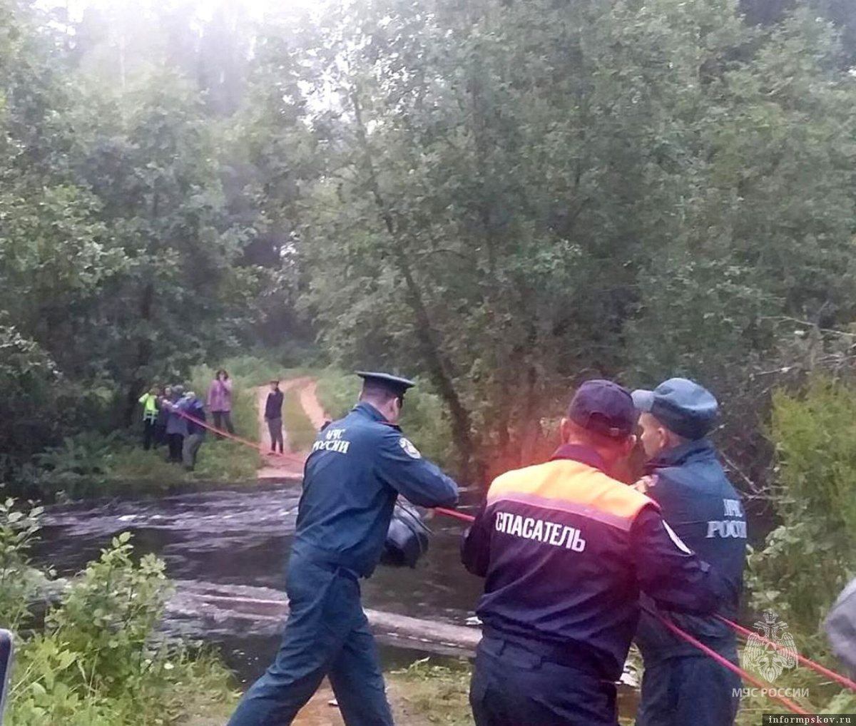 Фото здесь и далее: пресс-служба ГУ МЧС России по Псковской области