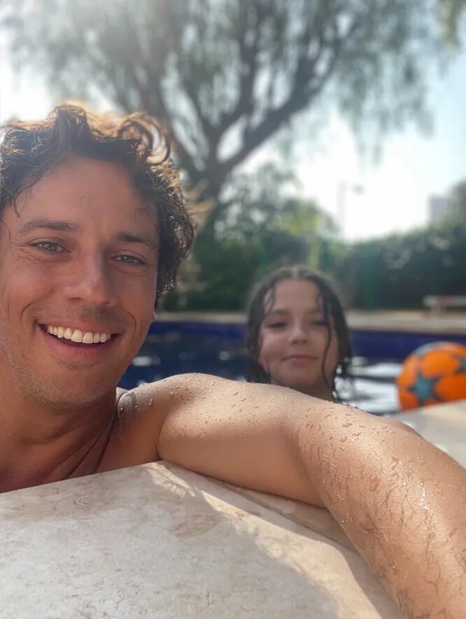 Гарри Галкин с отцом* в бассейне