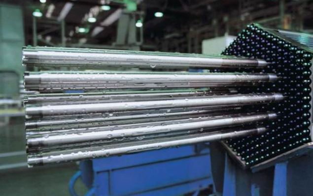 Графитовые стержни для замедления нейтронов применяются и в современных атомных реакторах