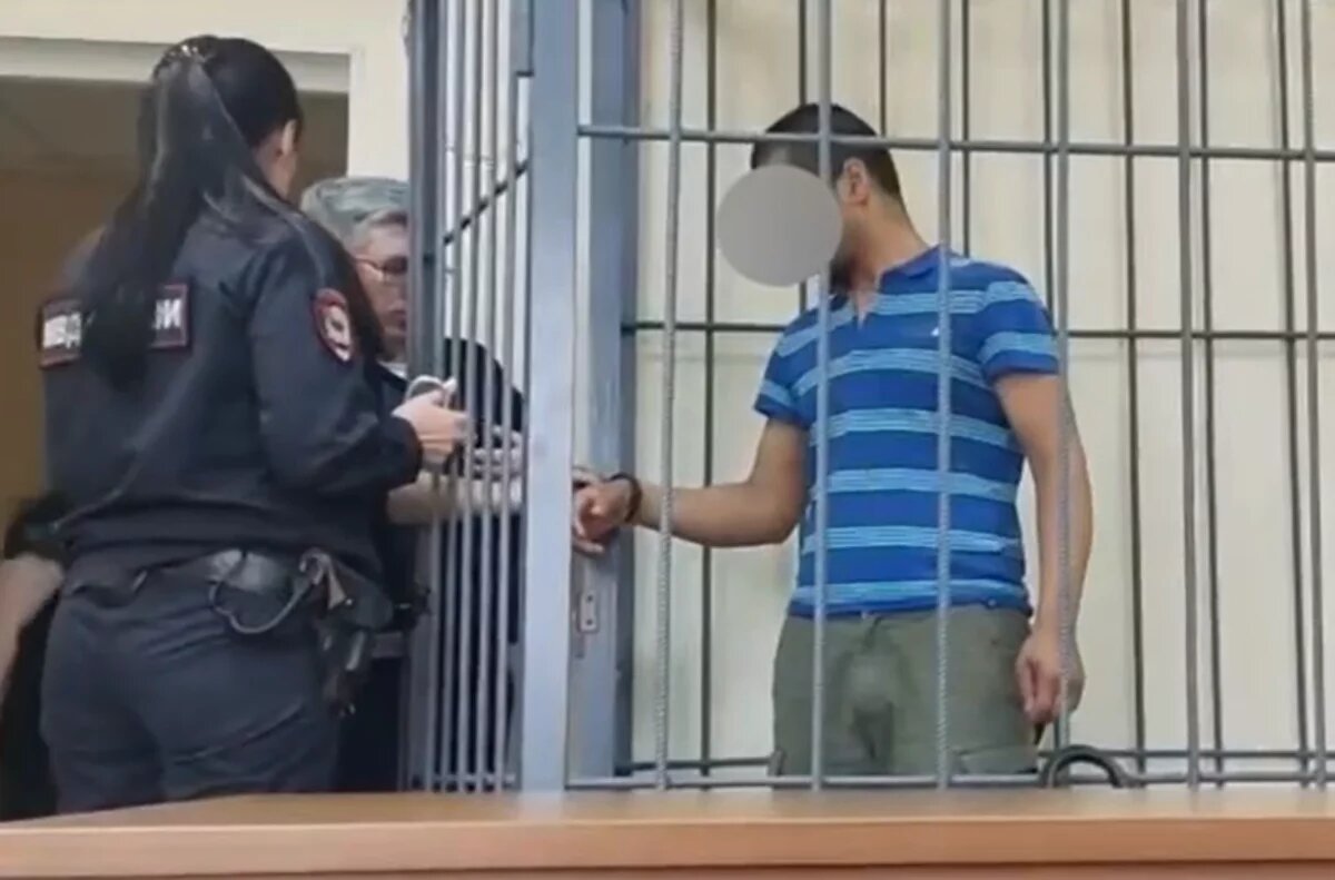    В Хабаровске будут судить мигранта, который зарезал шурина во время ссоры