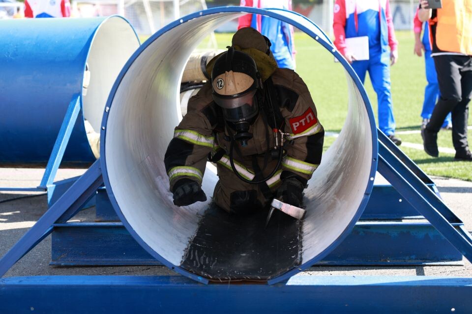    Смотр-конкурс на звание "Лучшее звено газодымозащитной службы". Источник: Олег Укладов