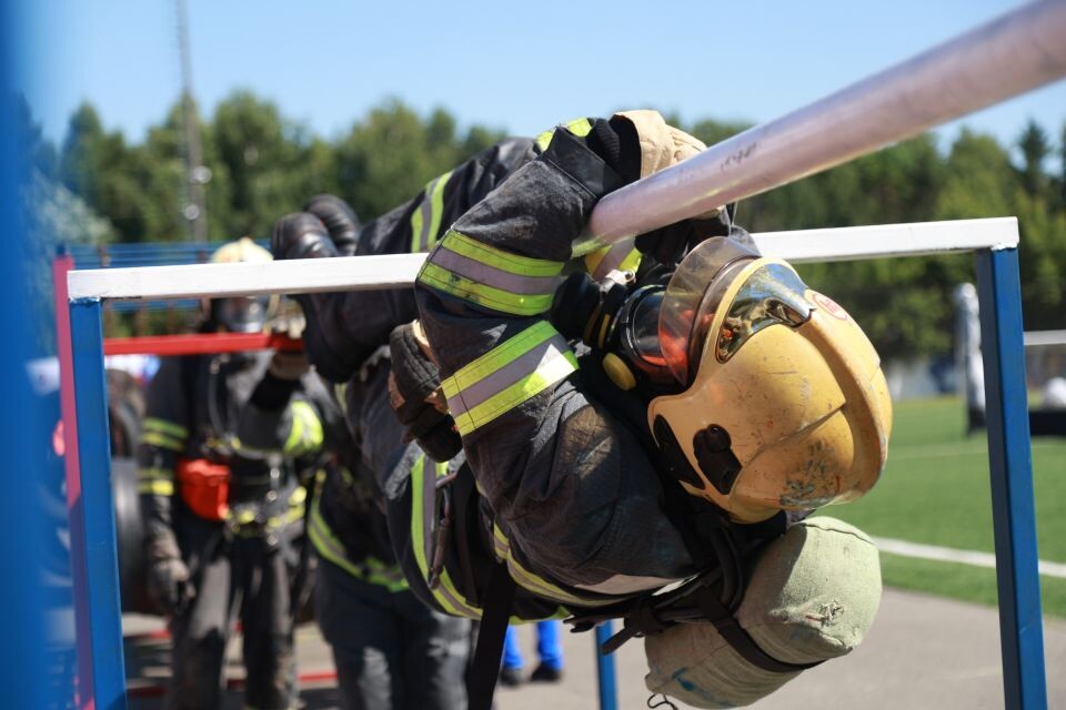    Смотр-конкурс на звание "Лучшее звено газодымозащитной службы". Источник: Олег Укладов