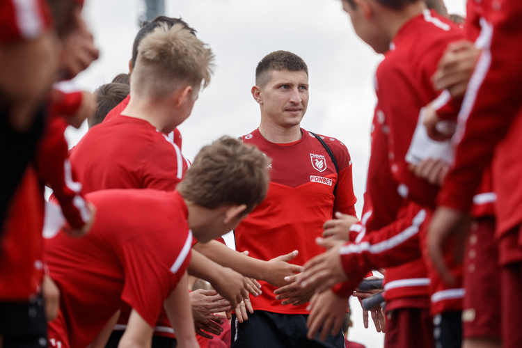    Состав «Факела» пополнил экс-игрок «Рубина» Уридия.   
Фото: «БИЗНЕС Online»