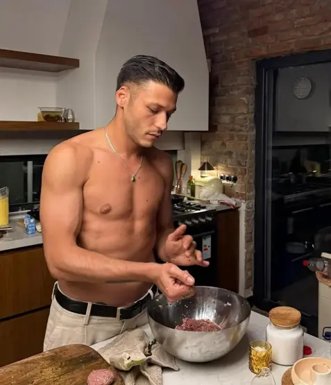 Фото из социальных сетей актера