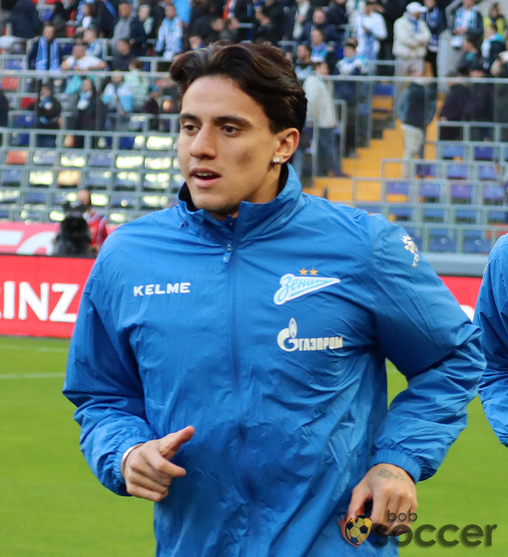    "Коринтианс" ведет переговоры по трансферу игрока "Зенита" Мантуана - UOLевгений