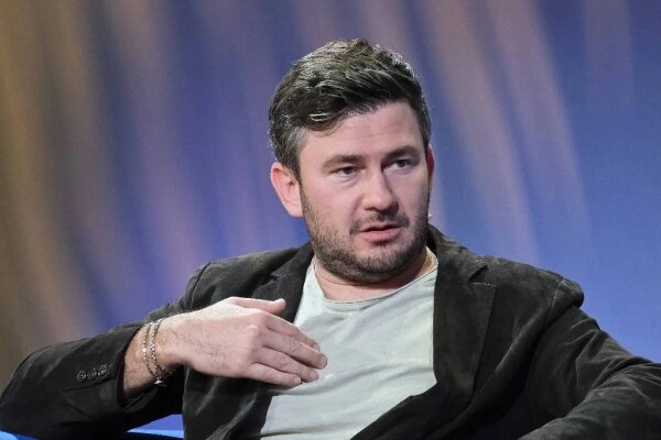 Дмитрий Глуховский*. Обложка © ТАСС / IMAGO/ Hannelore Foerster