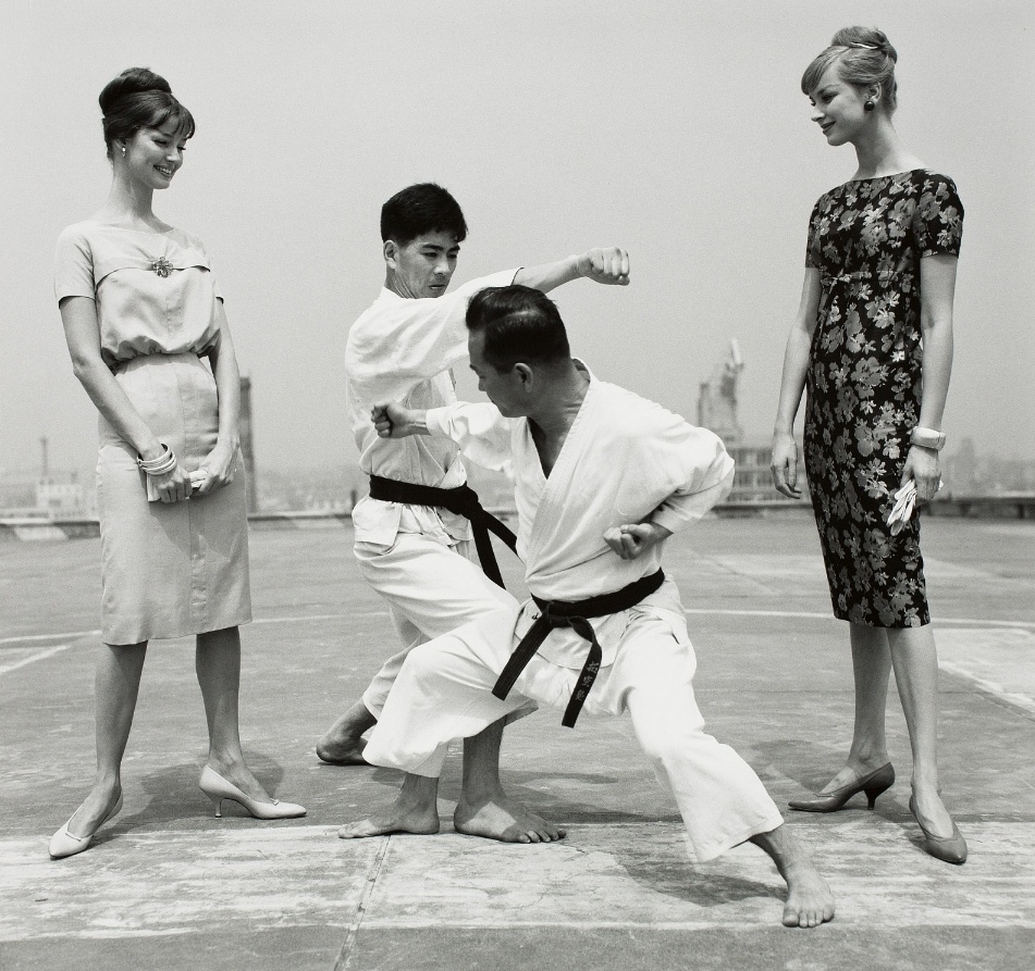 Демонстрация и реклама 