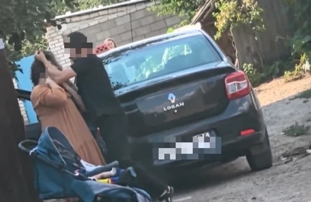    Жуткими кадрами семейного насилия поделился волгоградец