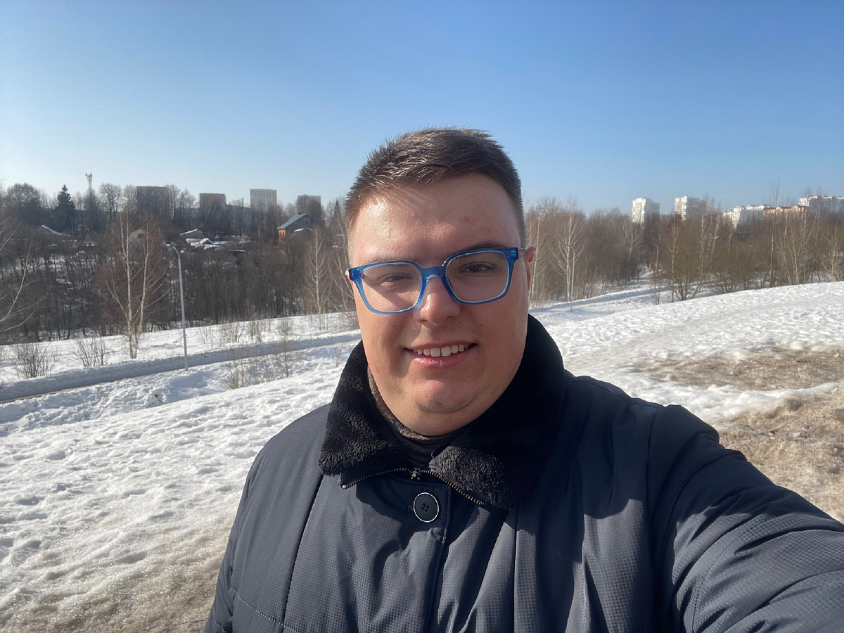 Но мне эта идея (писать статьи в виде своеобразной беседы) по-прежнему нравится. Хотя стоит ли ее сейчас реализовывать? Я не знаю. Фото: Михаил Лайф Влог