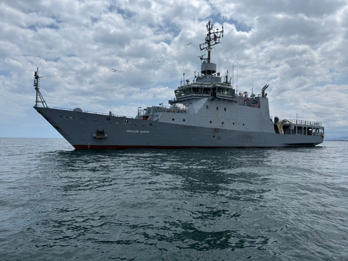   Корабль «Николай Камов» проекта 14400