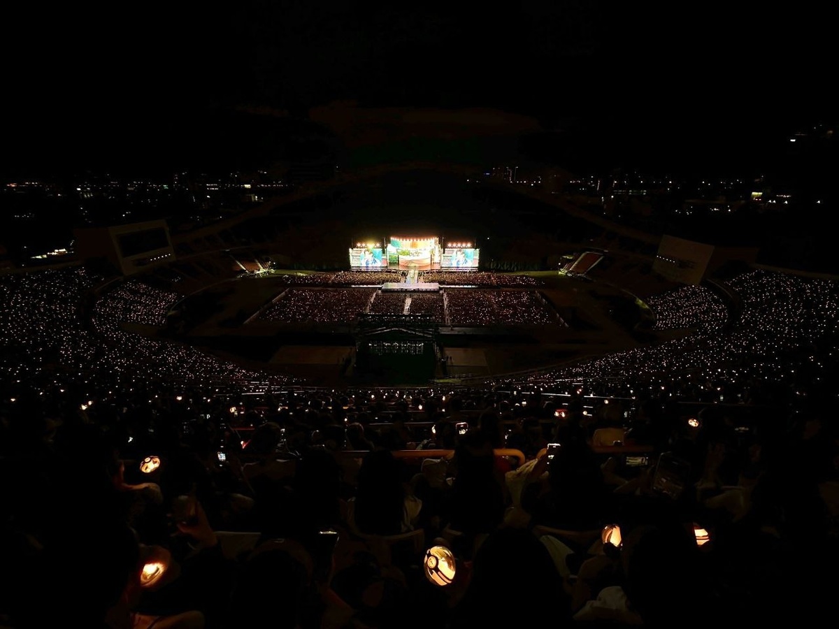 Энха в Бангкоке