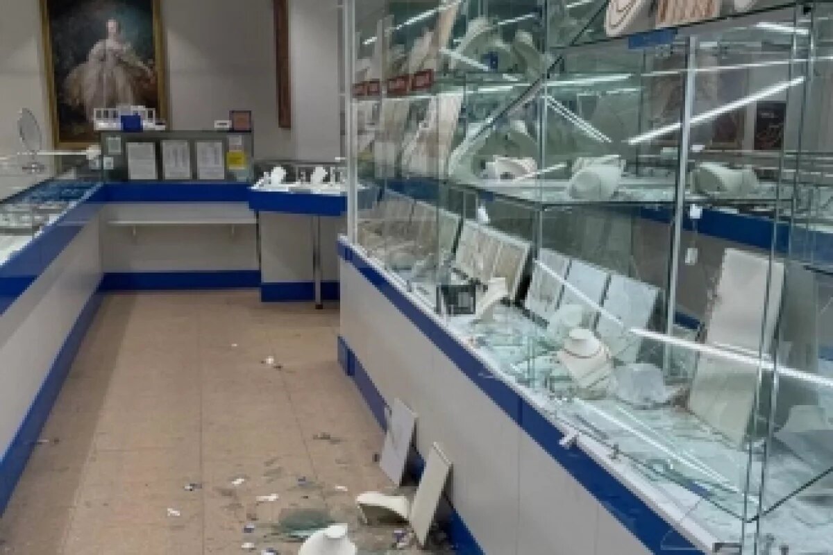    В Хабаровском крае осуждён налётчик, с топором ограбивший ювелирный салон