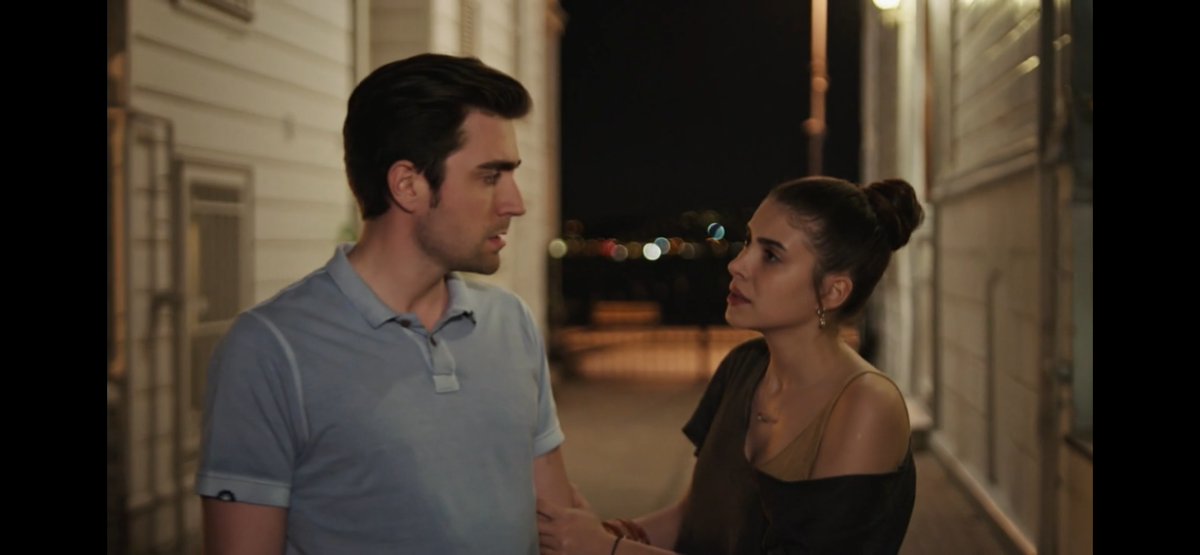 Стоп кадр из сериала «Госпожа Фазилет и её дочери»