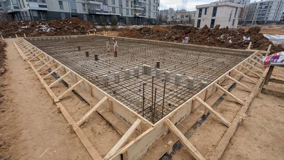 Фундамент дома по нашему проекту: Рублево-Успенское ш., Ромашково, Москва