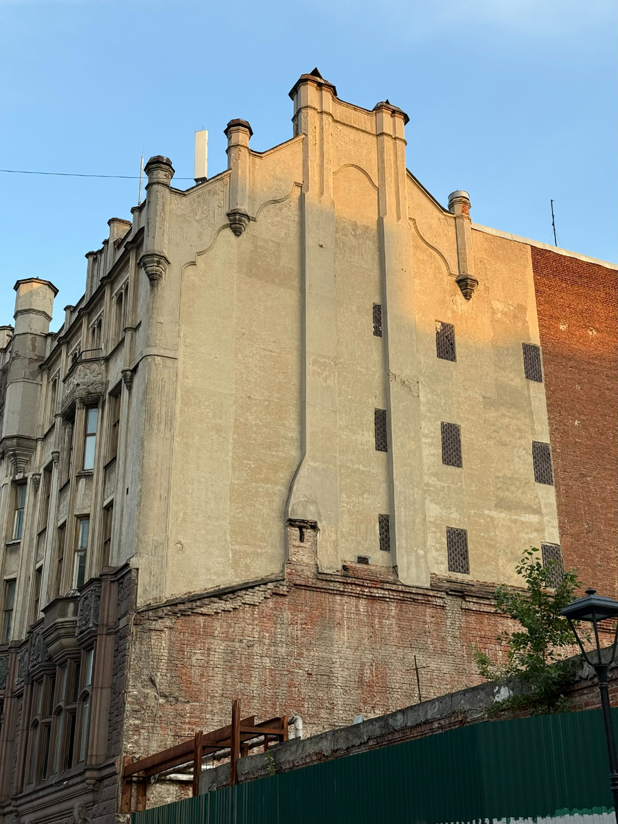 Фото автора канала. Дом Московского Политехнического общества.