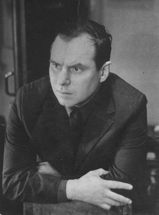 В этом году Владимиру Исаевичу Астахову исполнилось 90 лет.