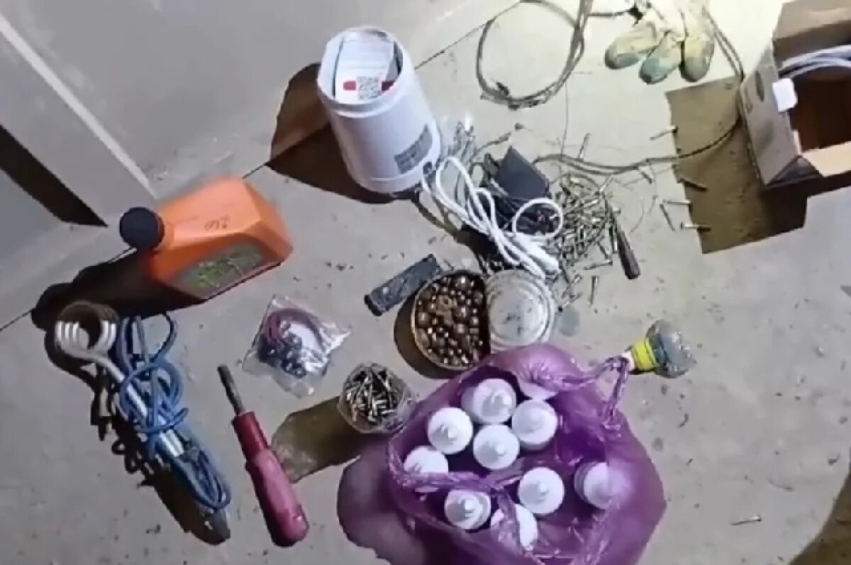    ФСБ нашла у подростков Осетии компоненты бомбы для подрыва правоохранителей