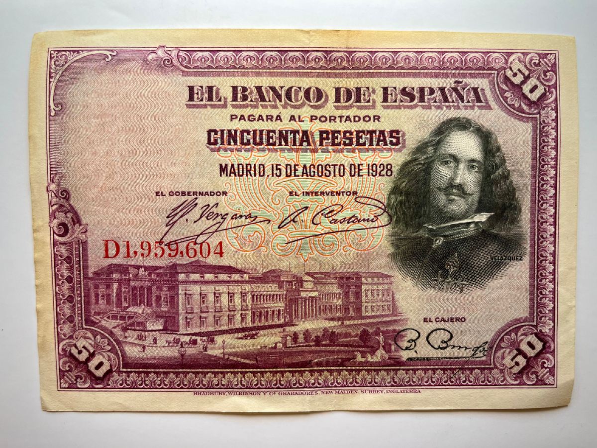 50 песет 1928 года — испанская банкнота, посвящённая великому художнику Диего Веласкесу.