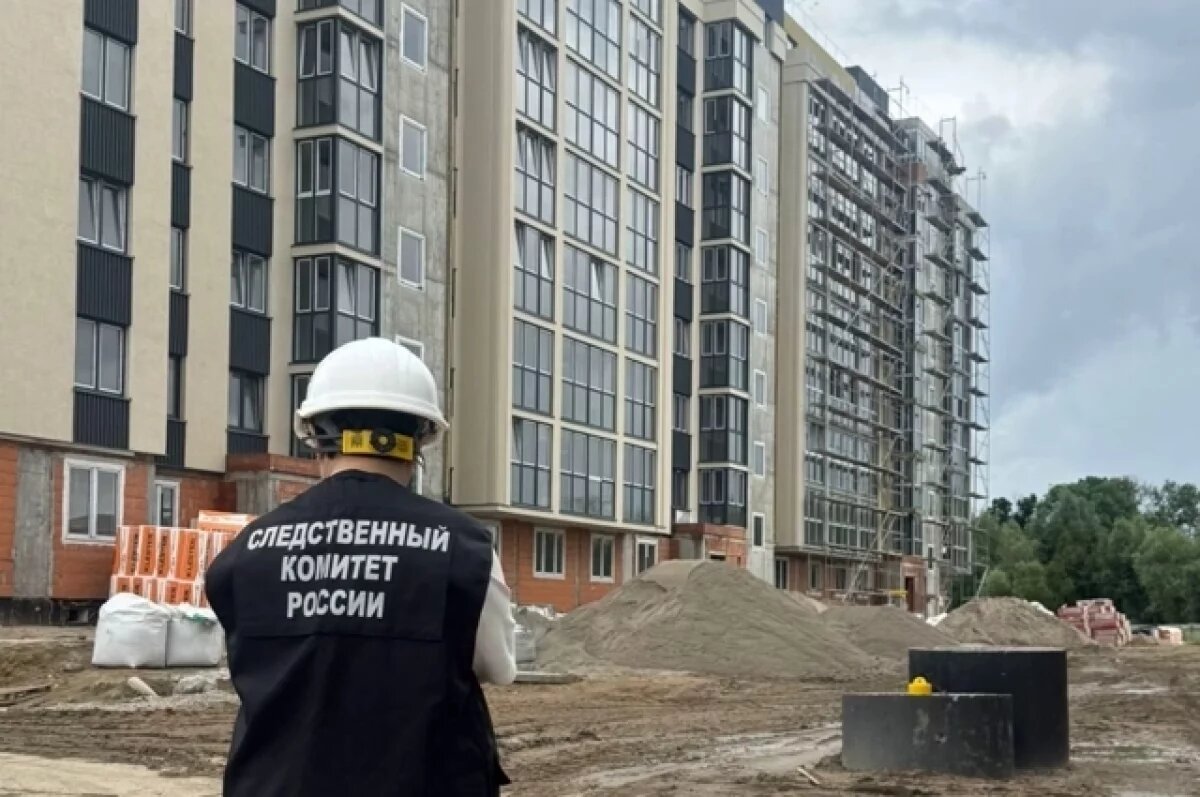    На стройке в Калининграде рабочий упал с высоты девятого этажа