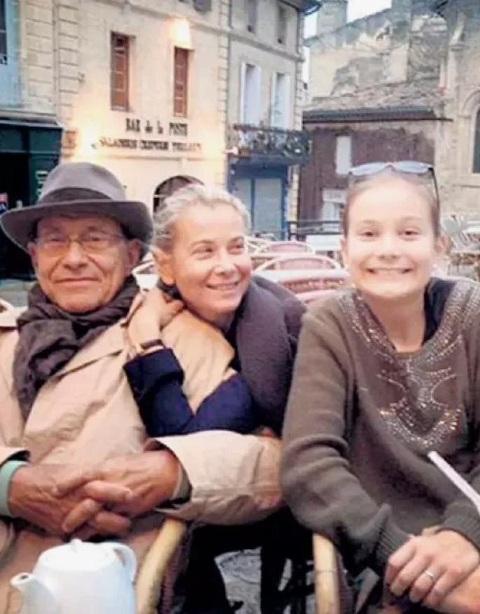 Маша с родителями