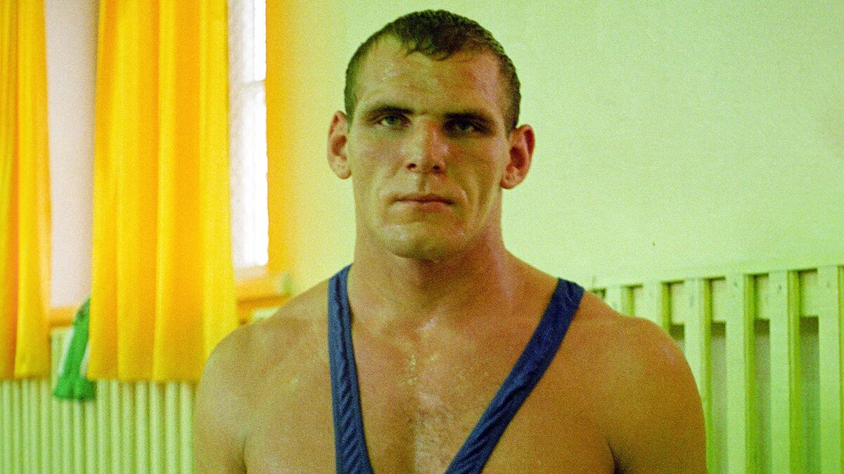 20-летний Александр Карелин