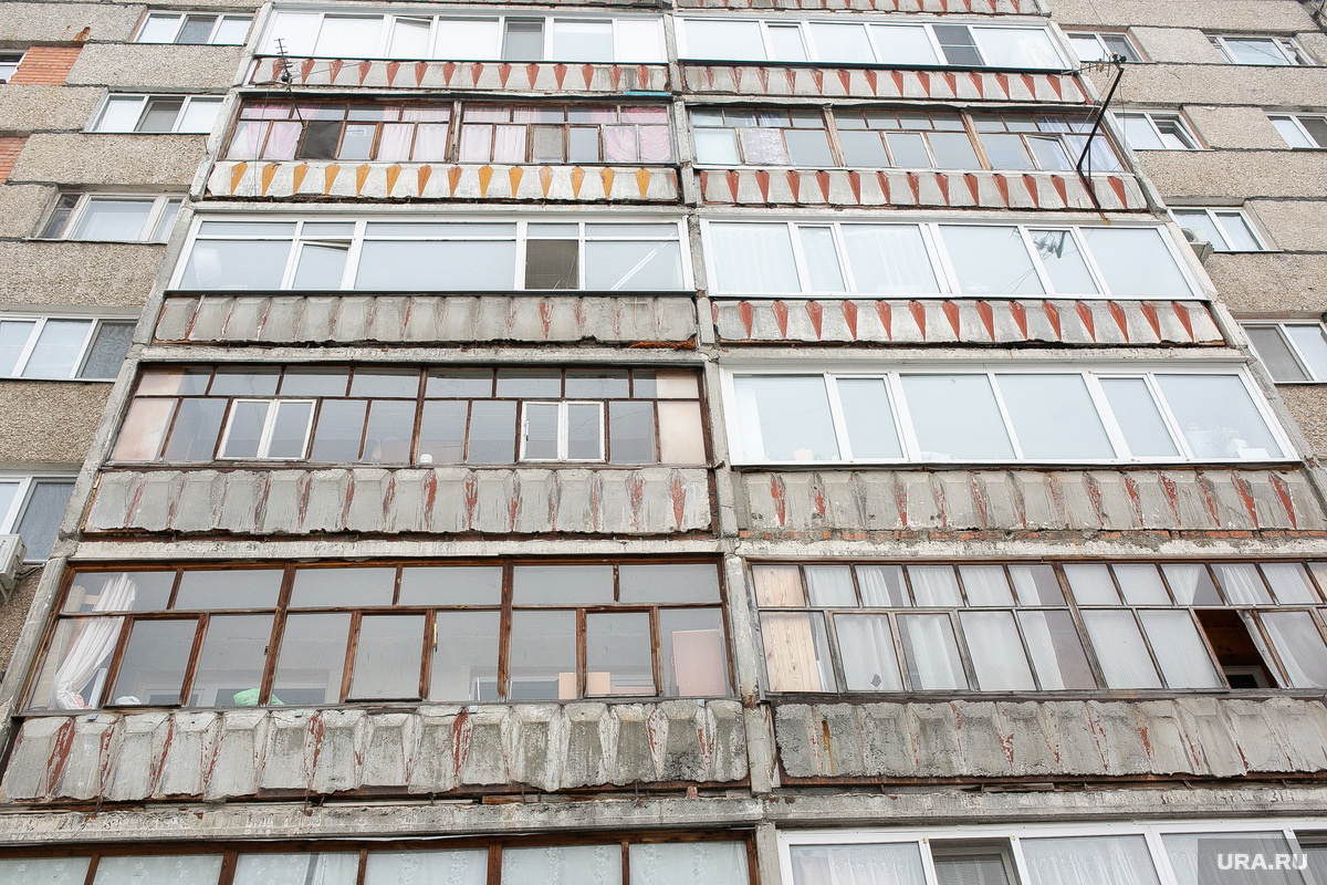 Девочка сорвалась с высоты 6-го этажа (архивное фото). Фото: Денис Моргунов © URA.RU