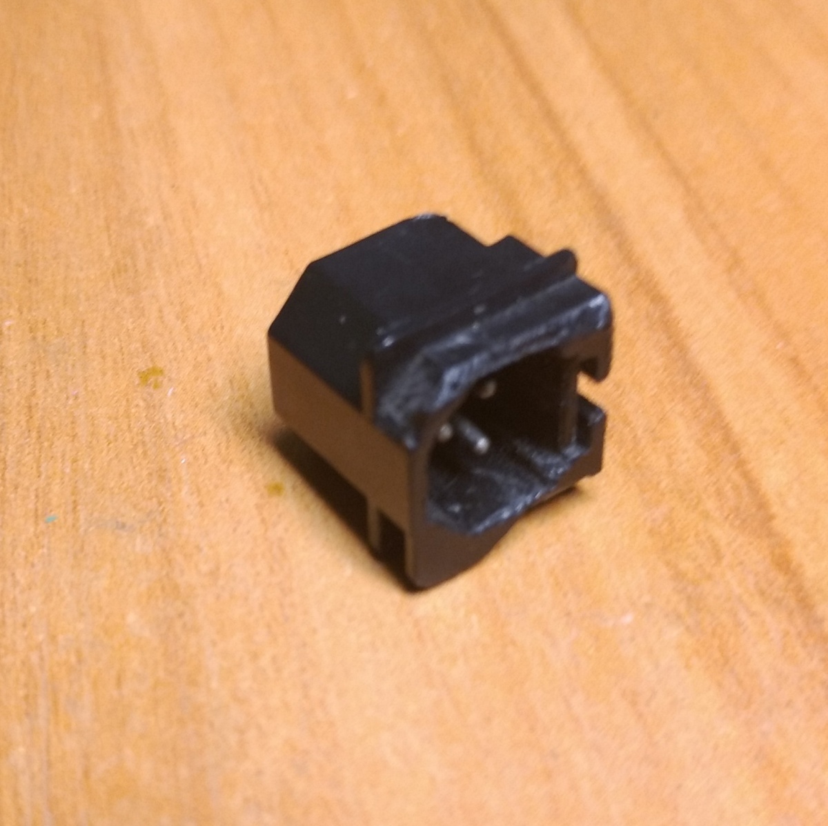 Вот он, ушатанный разъём..........>>>>>>