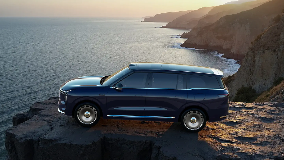    Большой кроссовер IM LS9 выглядит весомо и зримо, особенно в ракурсе сбоку