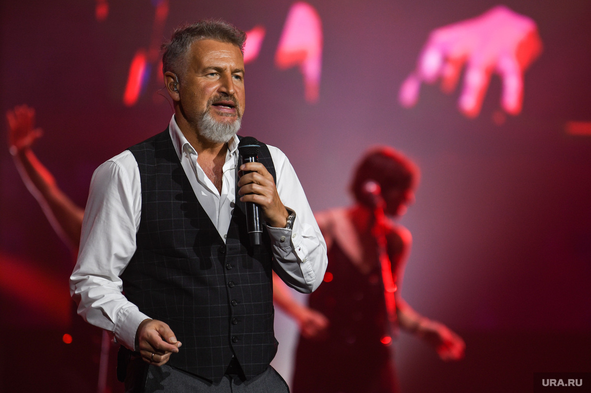 Леонид Агутин смог выступить, но попал под волну критики со стороны молдавских властей. Фото: Владимир Жабриков © URA.RU