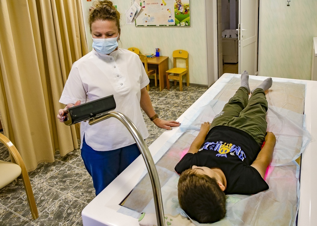    Рассказываем, как в детском противотуберкулезном санатории им. Елены Сагандуковой детей лечат местным климатом и впечатлениями