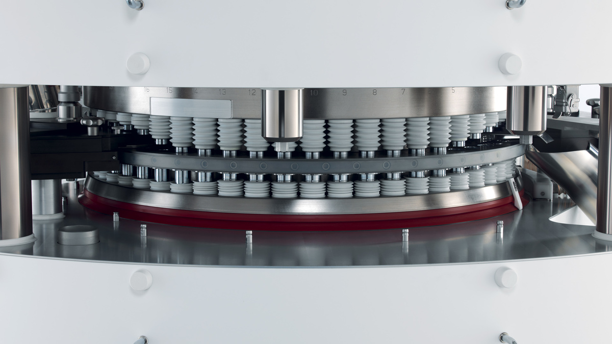 Так выглядит пуансонно-матричный модуль - роторного пресса производителя IMA. 