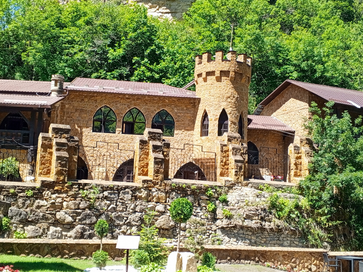 Замок Коварства и любви в Кисловодске.