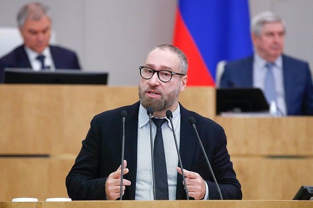    Первый заместитель председателя ИТ-комитета Госдумы Антон Горелкин. Фото: Пресс-служба Госдумы РФ 