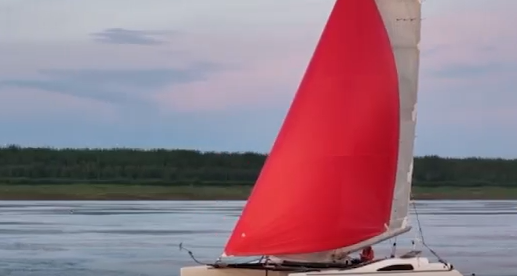     Экспедиция красноярцев до Санкт-Петербурга на катамаране экстренно прервалась
