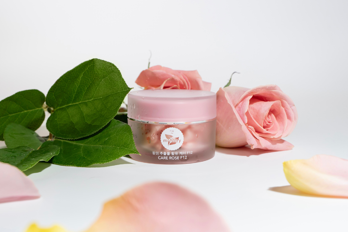 Фото: сыворотка для комбинированной кожи CARE ROSE F12 с экстрактом розы, бренд miShipy