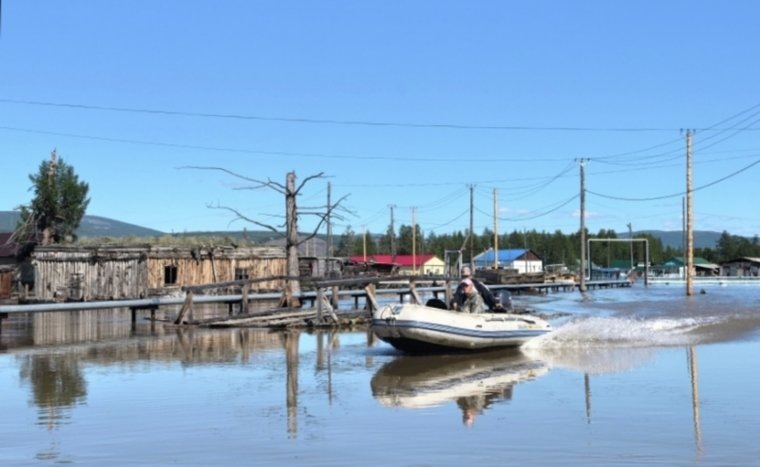 Паводок произошел из-за сильного циклона, из-за которого почва переувлажнилась и перестала впитывать осадки. Фото: Ильяна Ачикасова / РИА Новости